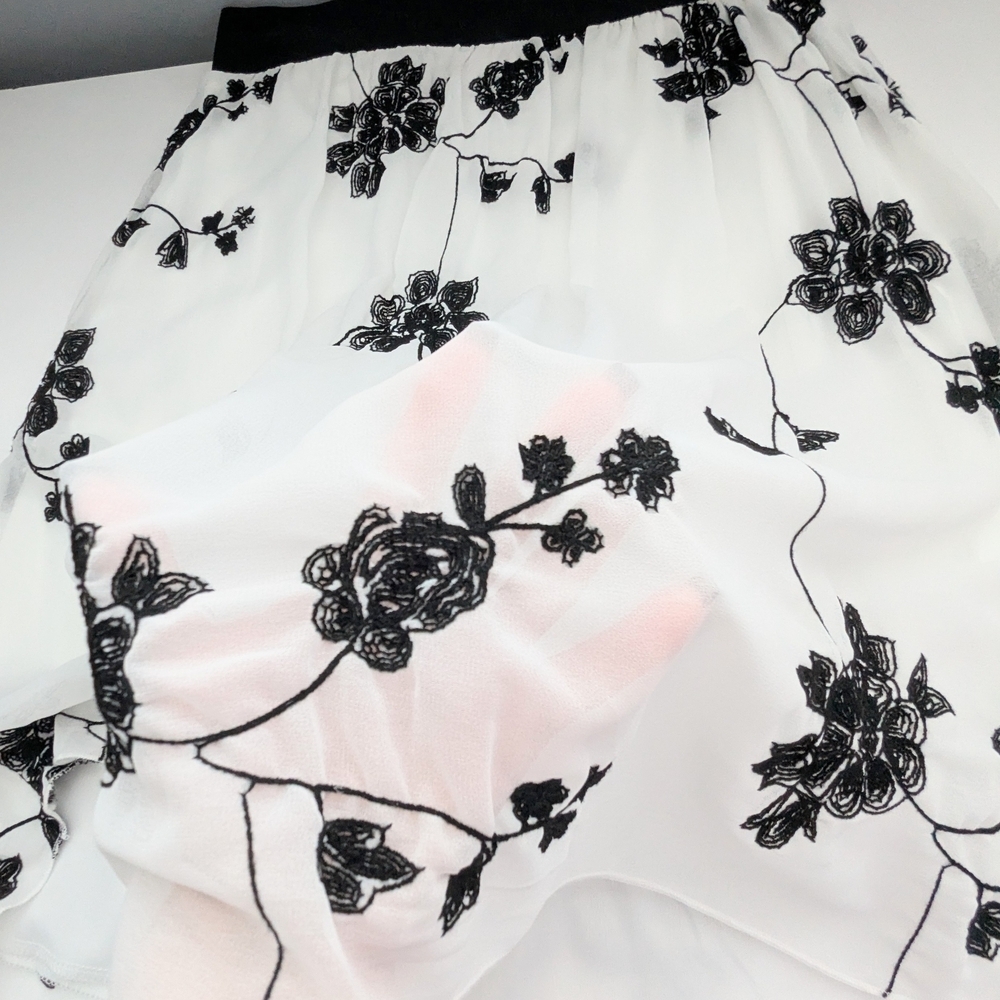 Women's (Size M) White Sheer Flowy A-Line Skirt w/Black Embroidered Florals - Picture 7 of 14